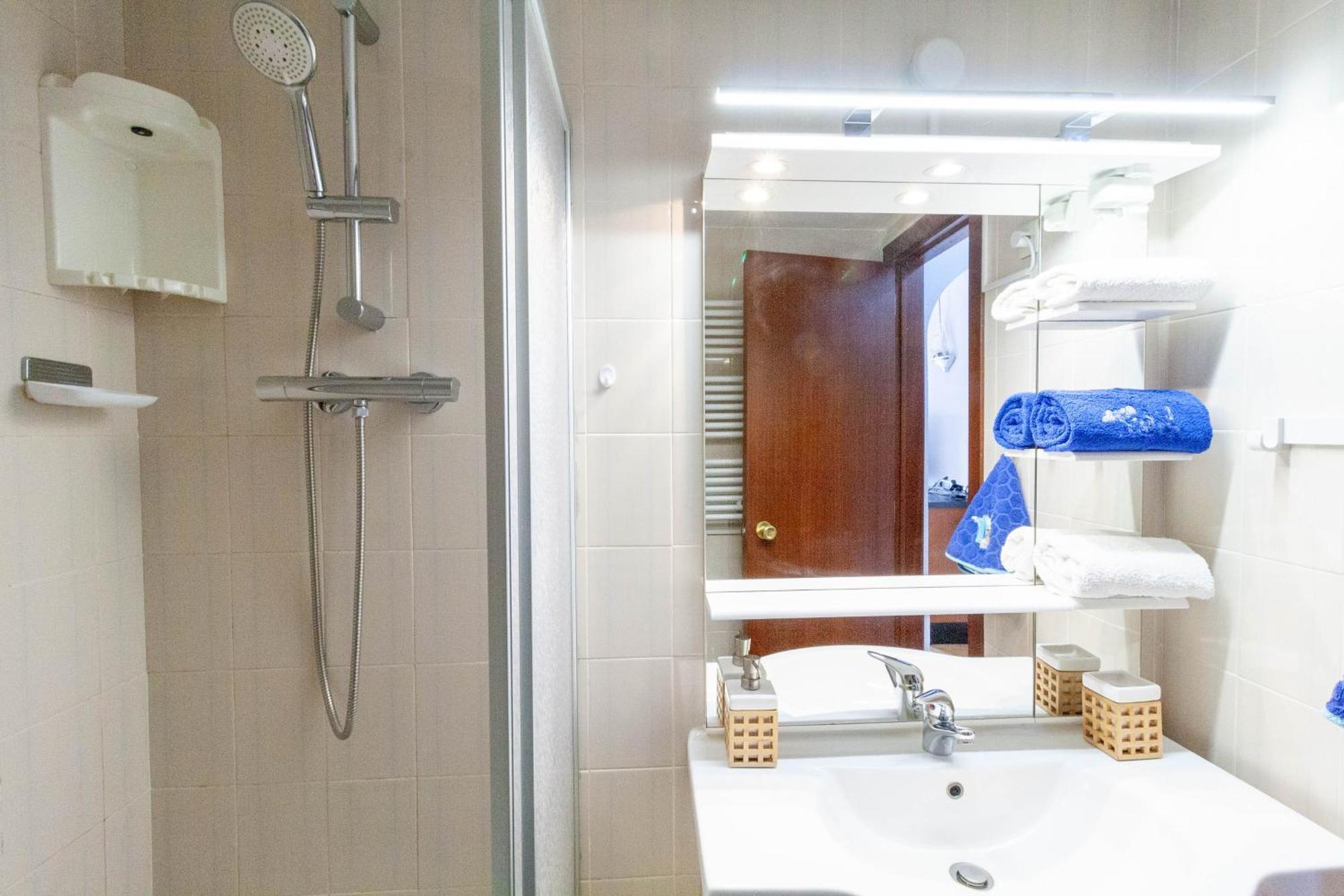 Appartement Vue Mer - Albatros إمبوريابرافا المظهر الخارجي الصورة